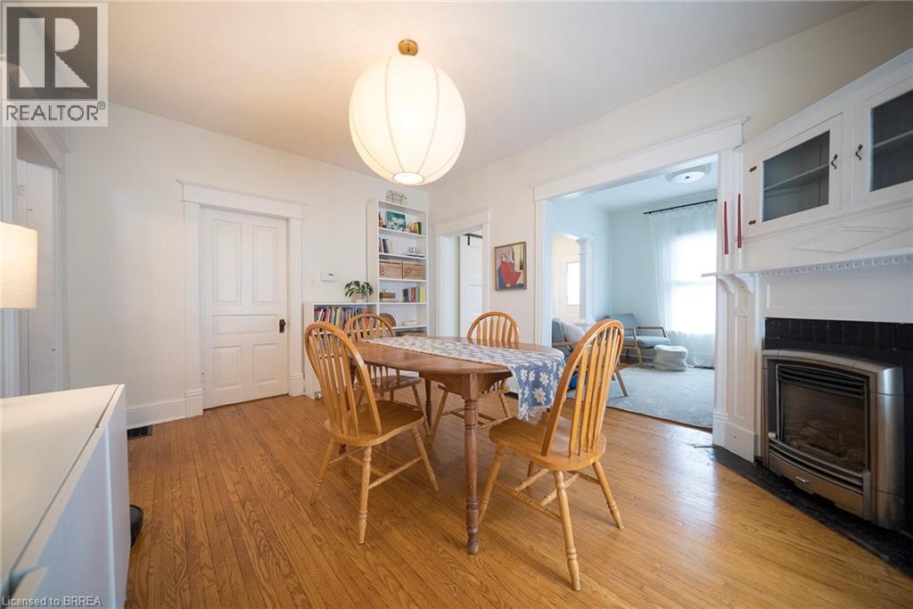 22 Lawrence Street, Brantford, Ontario  N3R 1A7 - Photo 6 - 40838297