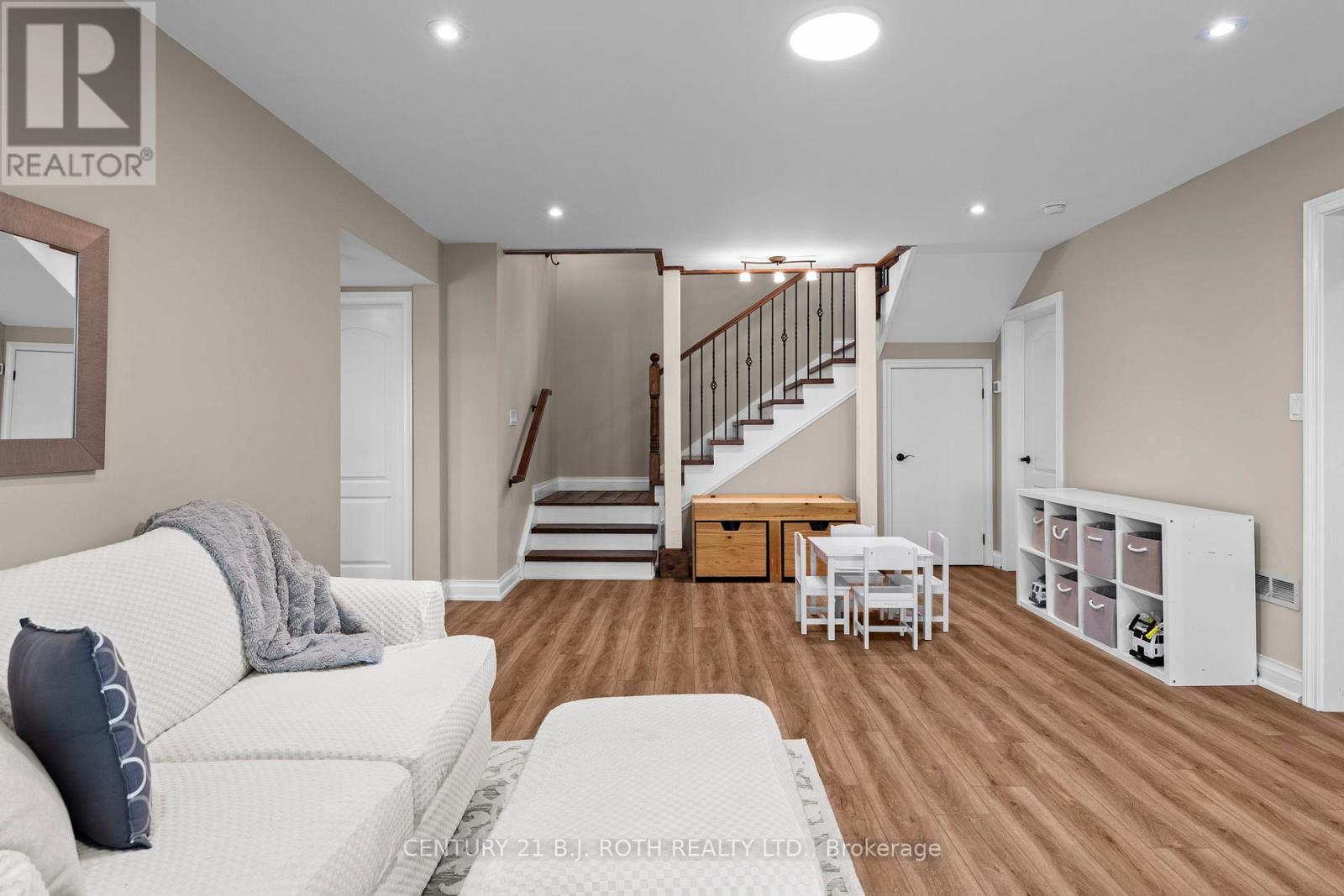 7 Pine Point, Oro-Medonte, Ontario  L4M 4Y8 - Photo 29 - S13428208