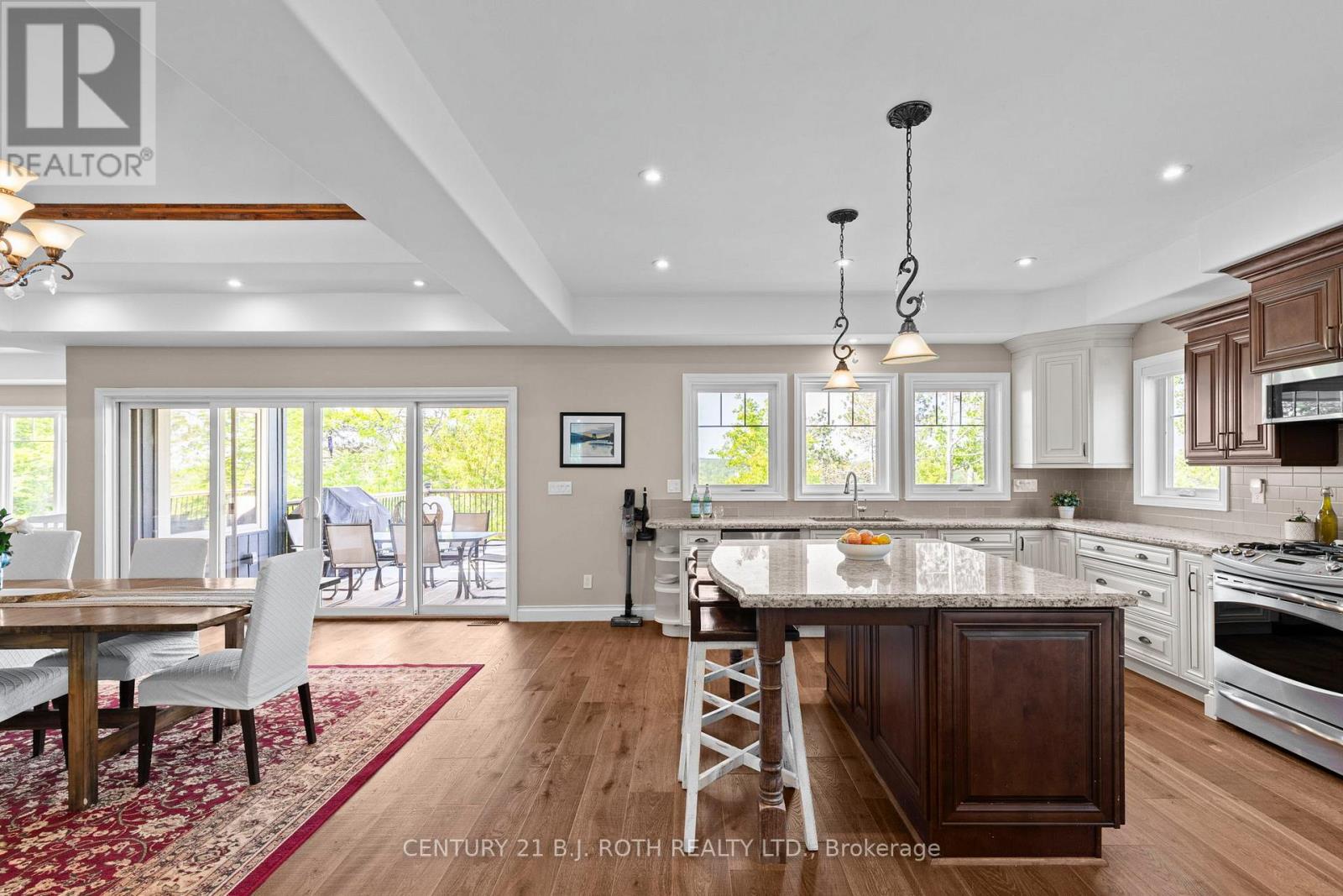 7 Pine Point, Oro-Medonte, Ontario  L4M 4Y8 - Photo 9 - S13428208