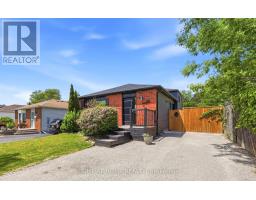 68 OVERBANK DRIVE, Oshawa, Ontario