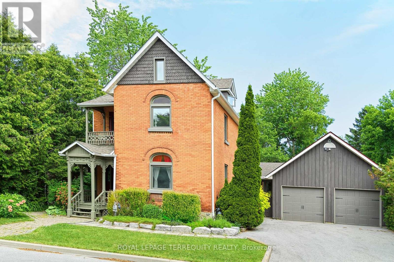 16 Wilson Street, New Tecumseth, Ontario  L0G 1W0 - Photo 2 - N13426480