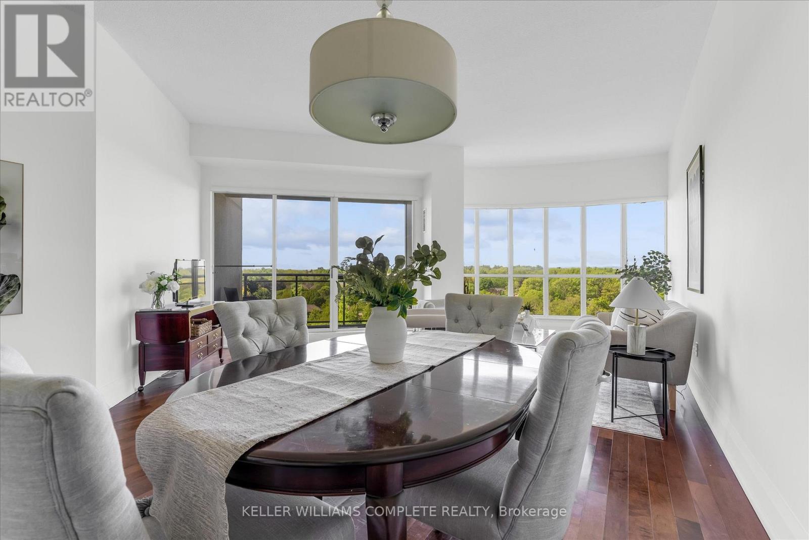 811 - 2511 Lakeshore Road W, Oakville, Ontario  L6L 6L9 - Photo 8 - W13427990