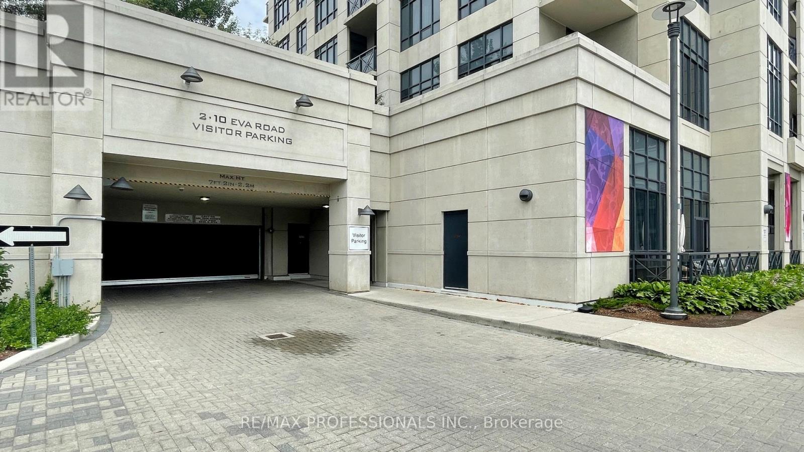 822 - 2 Eva Road, Toronto, Ontario  M9C 0A9 - Photo 3 - W13428038