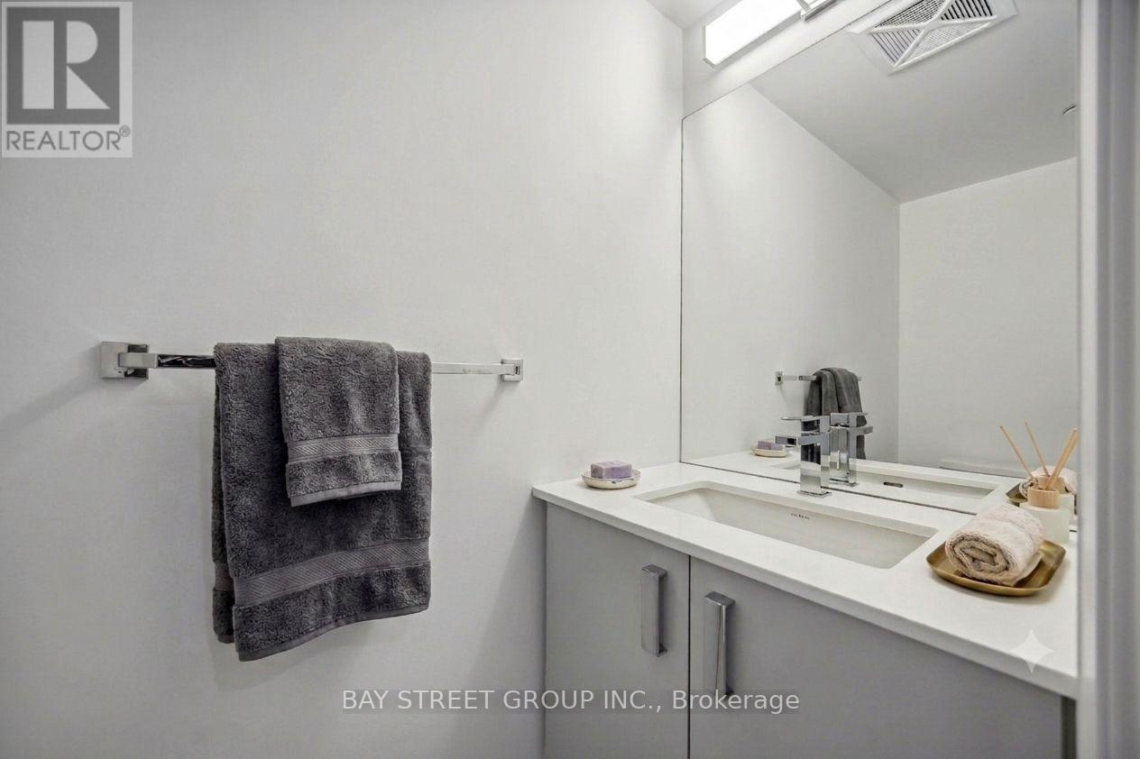 Th101 - 30 Gibbs Road, Toronto, Ontario  M9B 0E4 - Photo 9 - W13428080