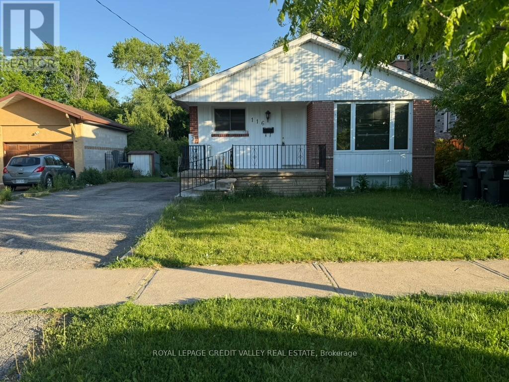 116 TAYSHAM CRESCENT, Toronto, Ontario