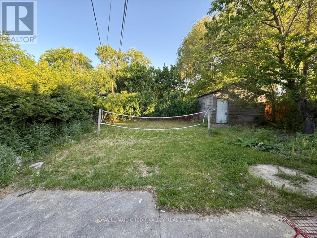 116 Taysham Crescent, Toronto, Ontario  M9V 1X3 - Photo 19 - W13428082