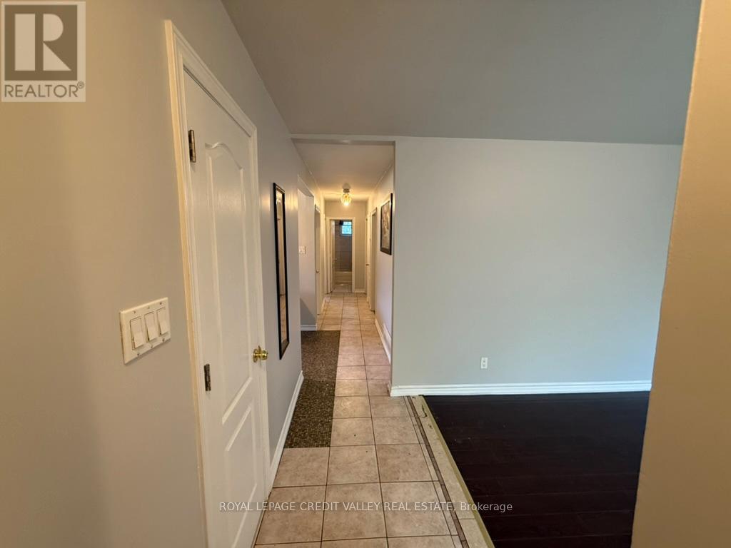 116 Taysham Crescent, Toronto, Ontario  M9V 1X3 - Photo 3 - W13428082