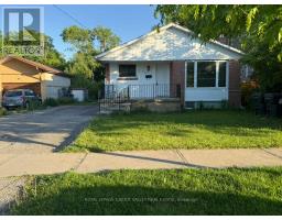 #UPPER - 116 TAYSHAM CRESCENT, Toronto, Ontario