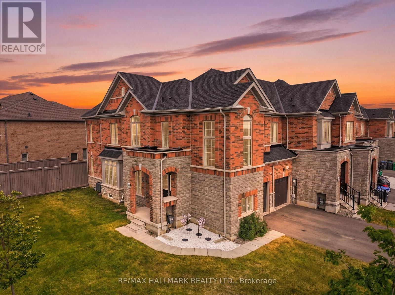 85 AVENTURA ROAD, Brampton, Ontario