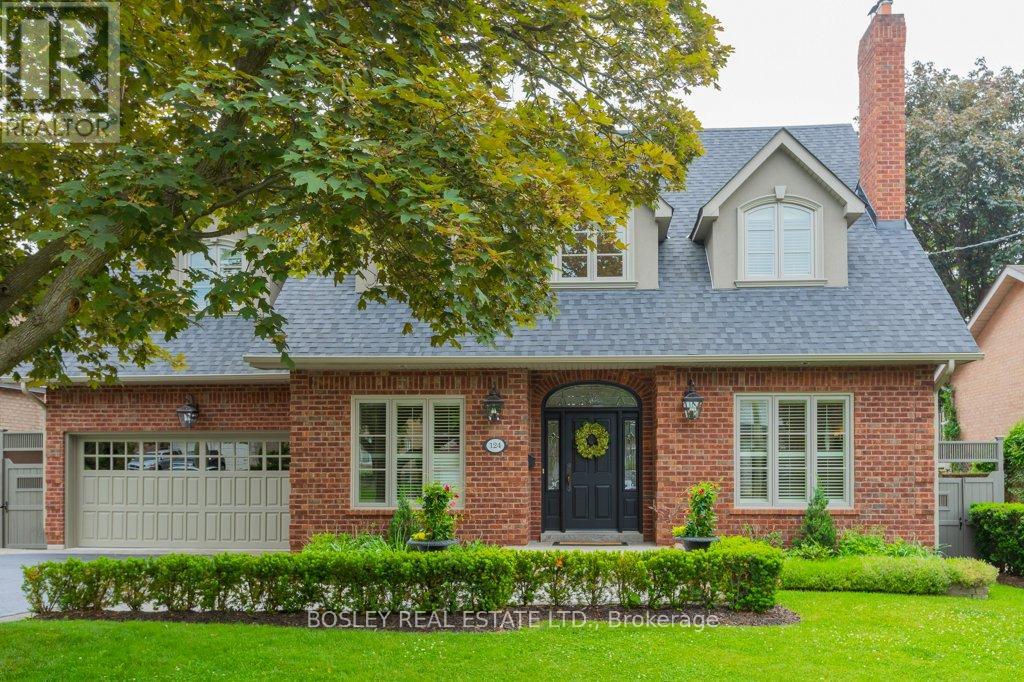 124 PERRY CRESCENT, Toronto, Ontario