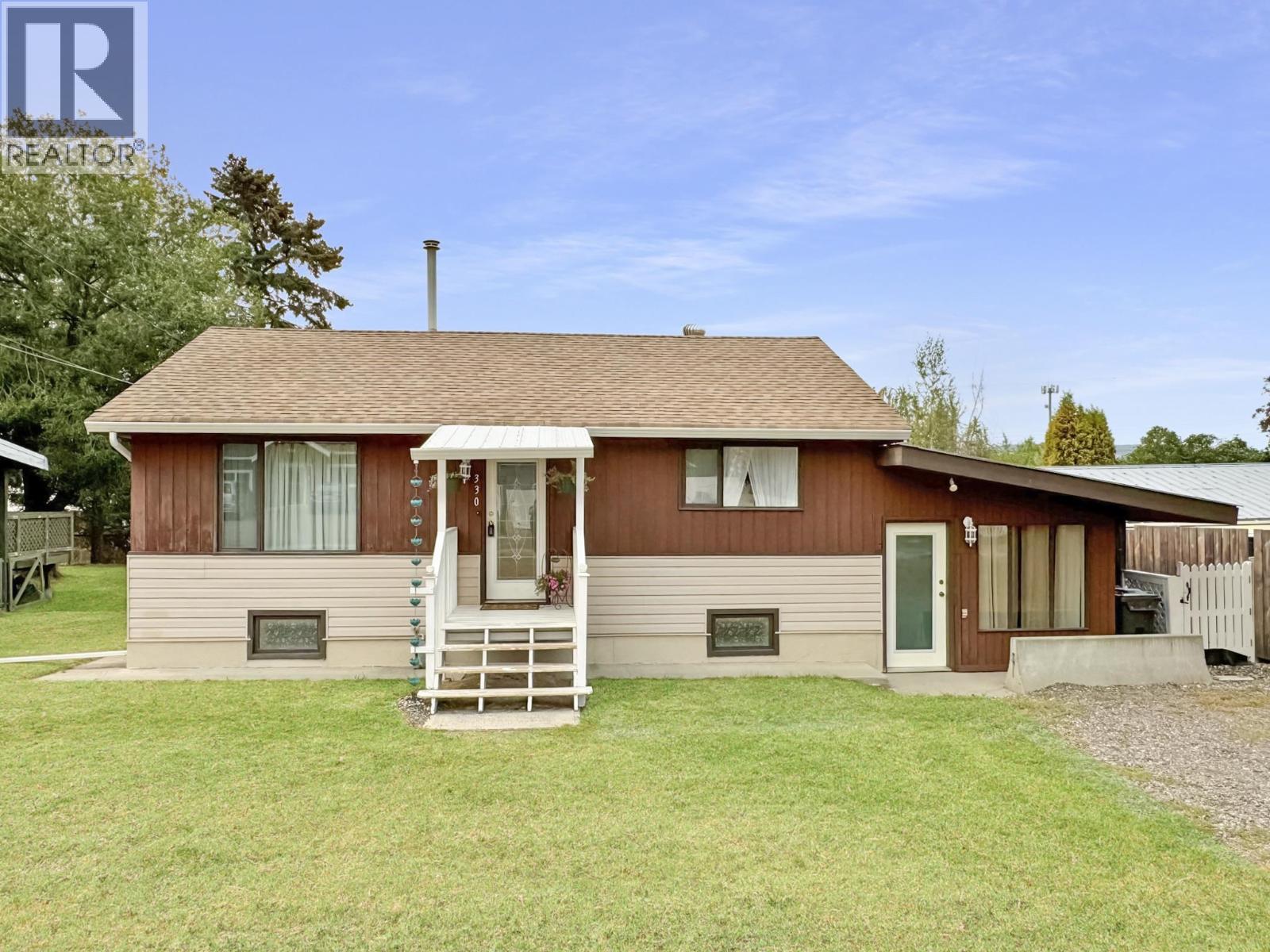 330 Cedar Avenue, 100 Mile House, British Columbia  V0J 2E0 - Photo 1 - C8079494