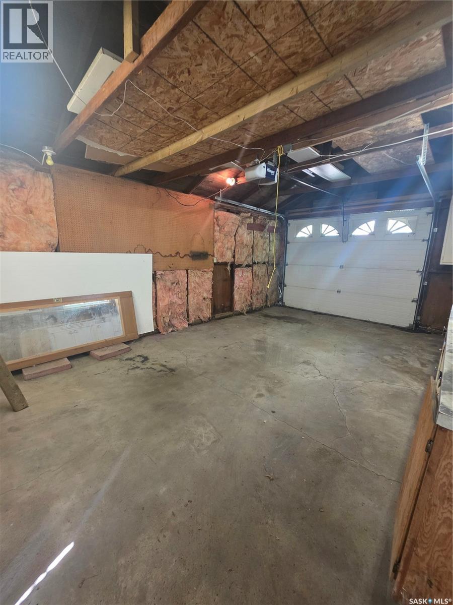 905 2nd Street, Estevan, Saskatchewan S4A 0L3 - Photo 40 - SK034051