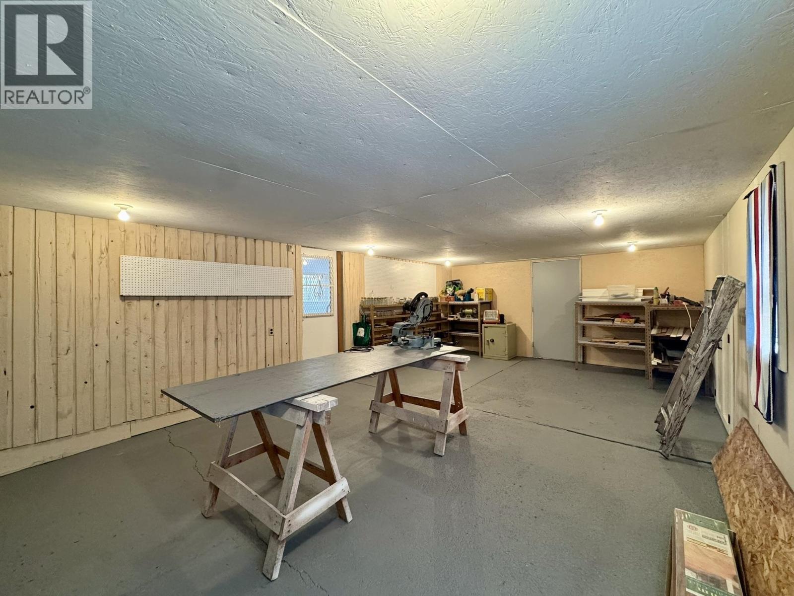 330 Cedar Avenue, 100 Mile House, British Columbia  V0J 2E0 - Photo 23 - C8079494