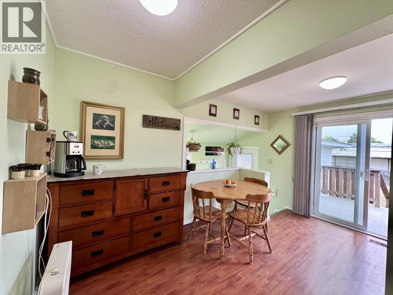 330 Cedar Avenue, 100 Mile House, British Columbia  V0J 2E0 - Photo 11 - C8079494
