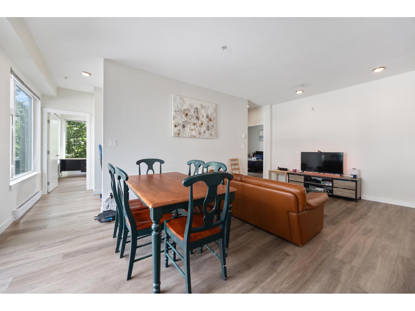 220 10838 Whalley Boulevard, Surrey, British Columbia  V3R 0G8 - Photo 9 - R3134696