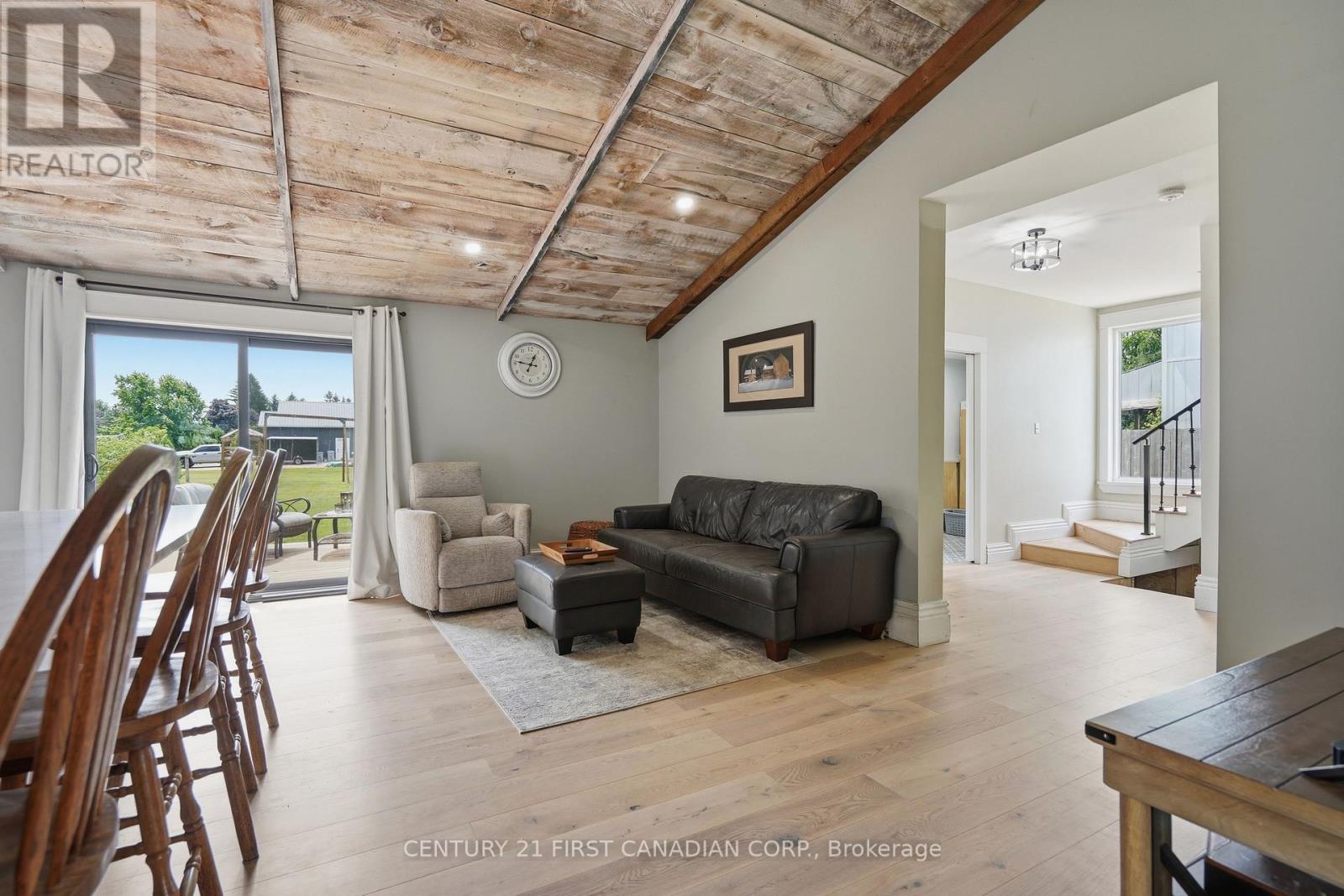 8073 Francis Street, Brooke-Alvinston, Ontario  N0N 1A0 - Photo 12 - X13428322