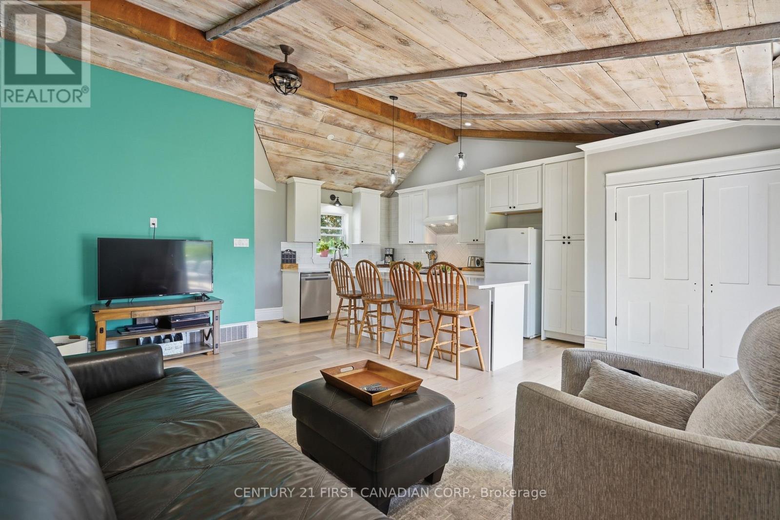 8073 Francis Street, Brooke-Alvinston, Ontario  N0N 1A0 - Photo 13 - X13428322