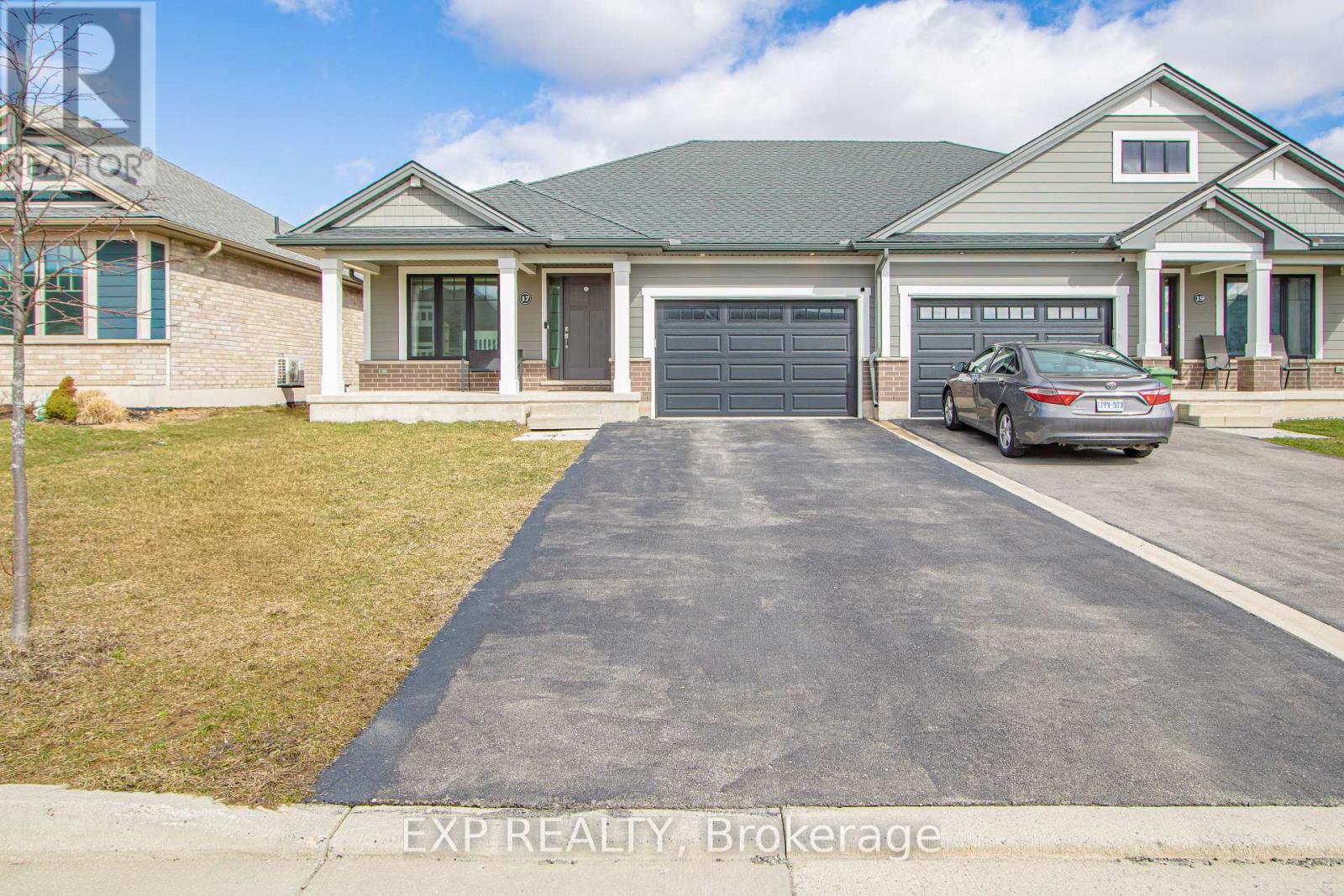 17 Harlequin Court, St. Thomas, Ontario  N5R 0L5 - Photo 3 - X13428174