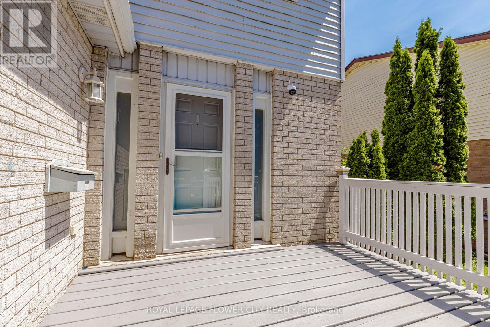 15 Glendan Court, Cambridge, Ontario  N1R 7N4 - Photo 3 - X13428232
