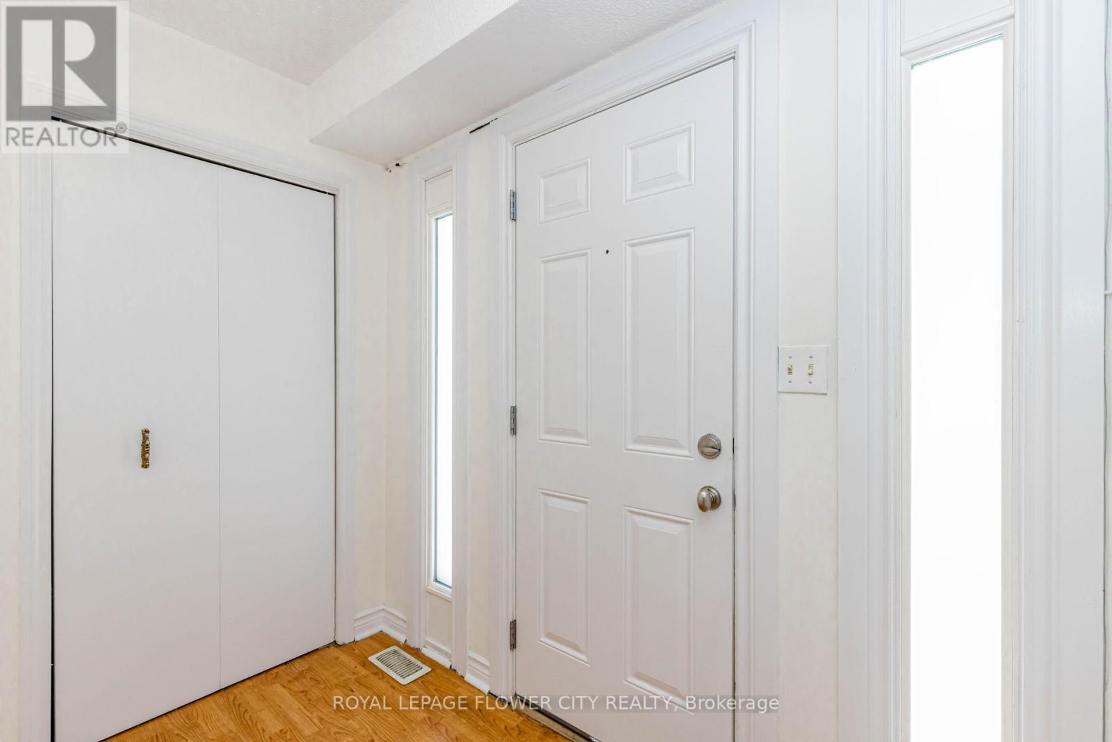 15 Glendan Court, Cambridge, Ontario  N1R 7N4 - Photo 4 - X13428232