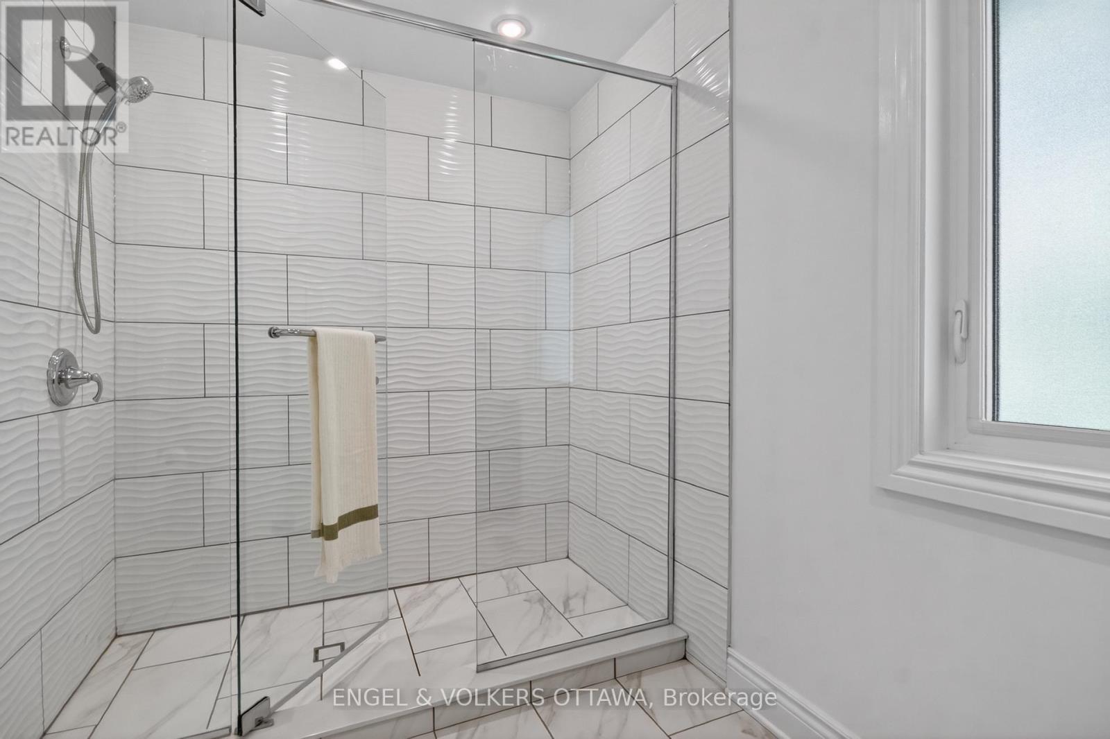528 Tullamore Street, Ottawa, Ontario  K1X 0A2 - Photo 25 - X13428304