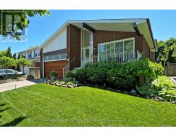 6 KELVINWAY DRIVE, Toronto, Ontario