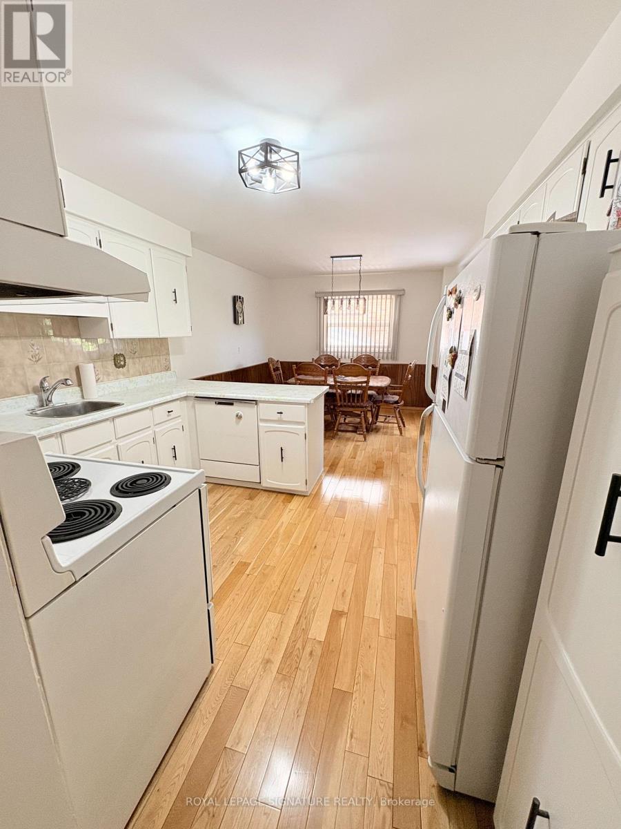 6 Kelvinway Drive, Toronto, Ontario  M1W 1N4 - Photo 15 - E13229094
