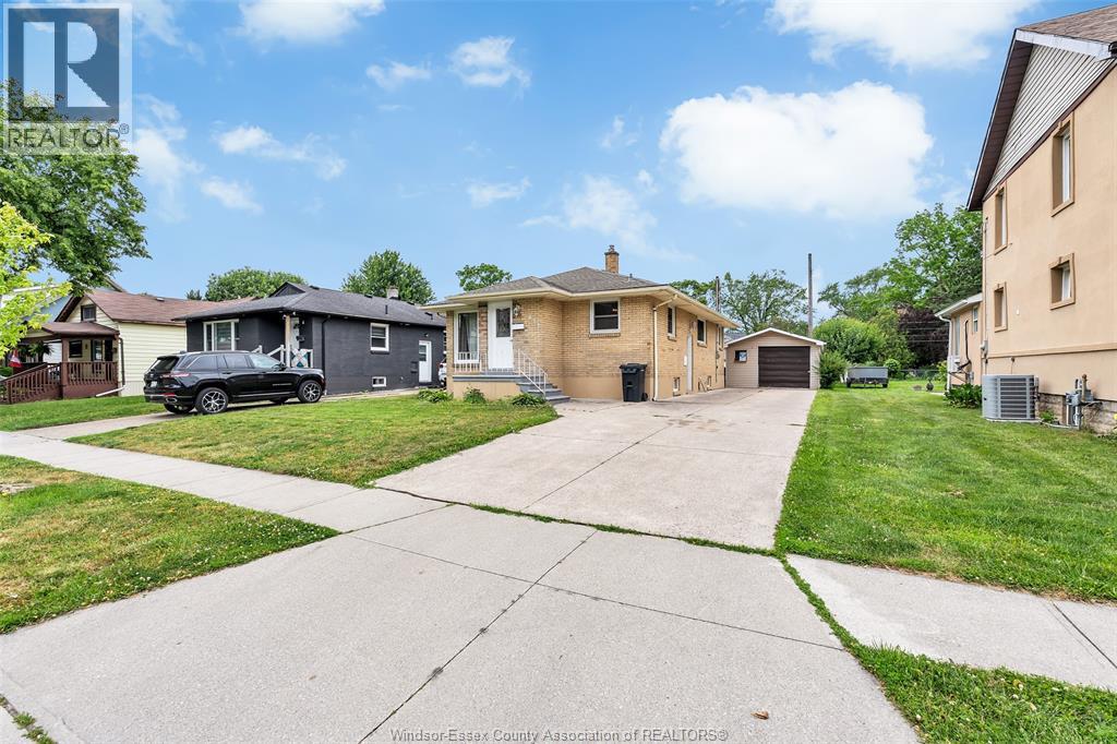 823 Jos Janisse Avenue, Windsor, Ontario  N8Y 3A7 - Photo 3 - 26013745
