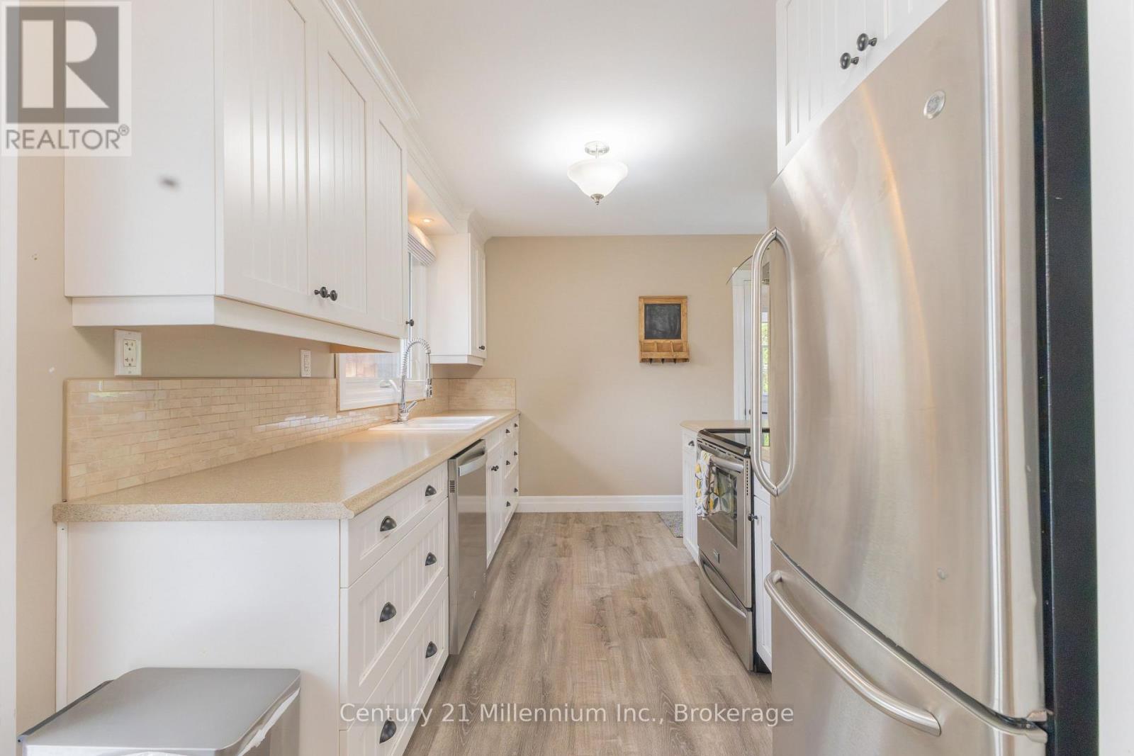 340 Falconer Street, Saugeen Shores, Ontario  N0H 2C2 - Photo 14 - X13428338