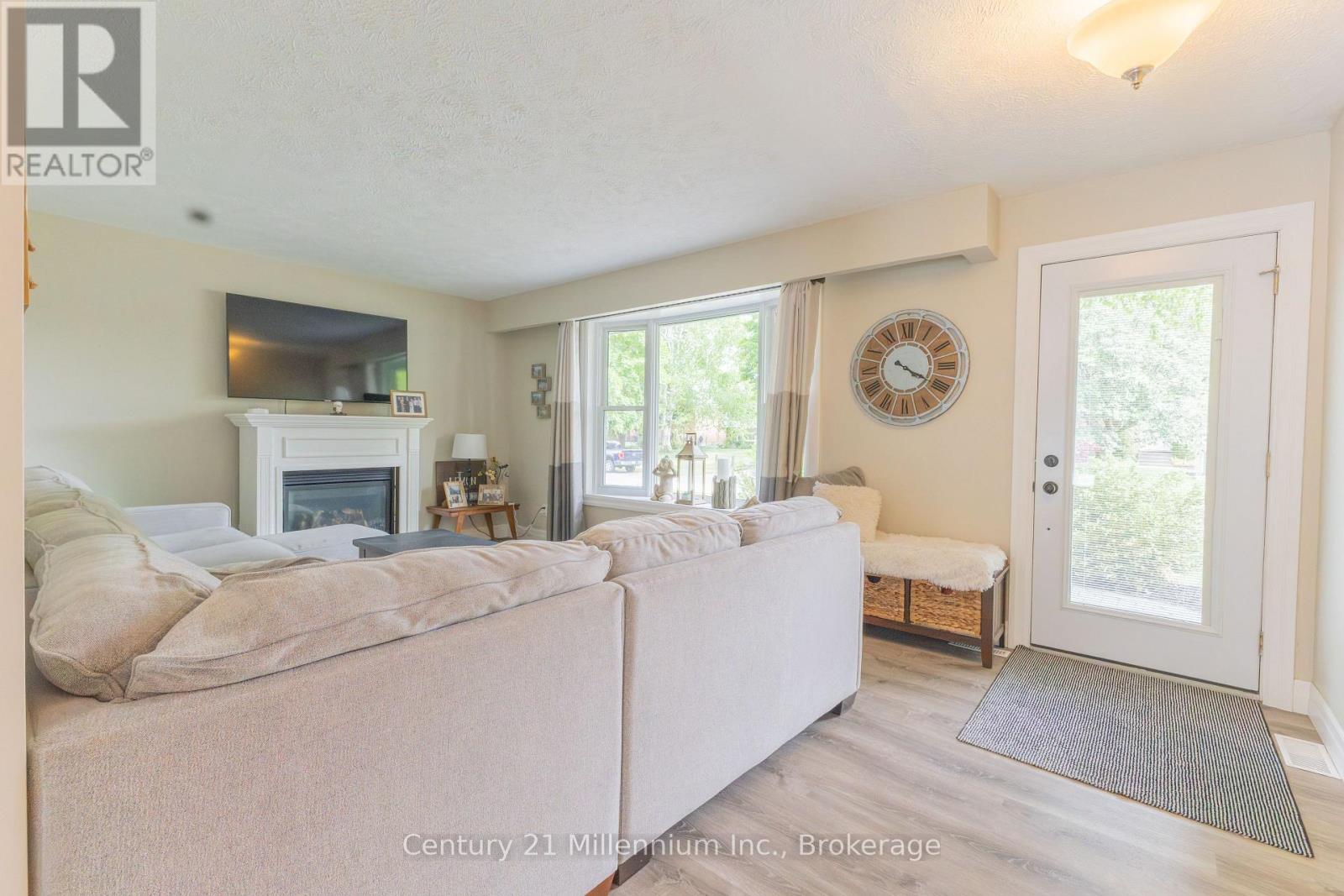 340 Falconer Street, Saugeen Shores, Ontario  N0H 2C2 - Photo 21 - X13428338