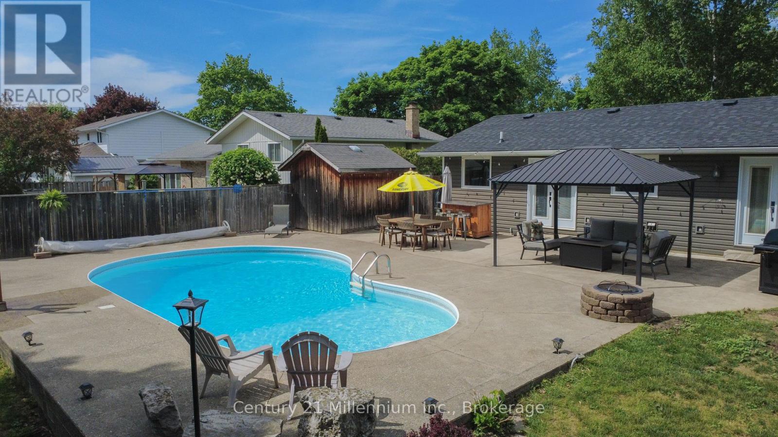 340 Falconer Street, Saugeen Shores, Ontario  N0H 2C2 - Photo 5 - X13428338
