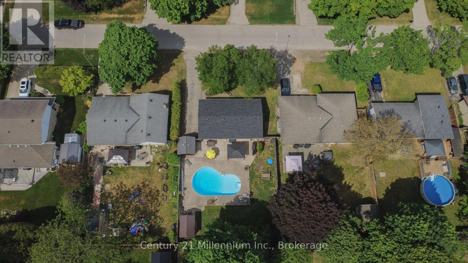 340 Falconer Street, Saugeen Shores, Ontario  N0H 2C2 - Photo 6 - X13428338