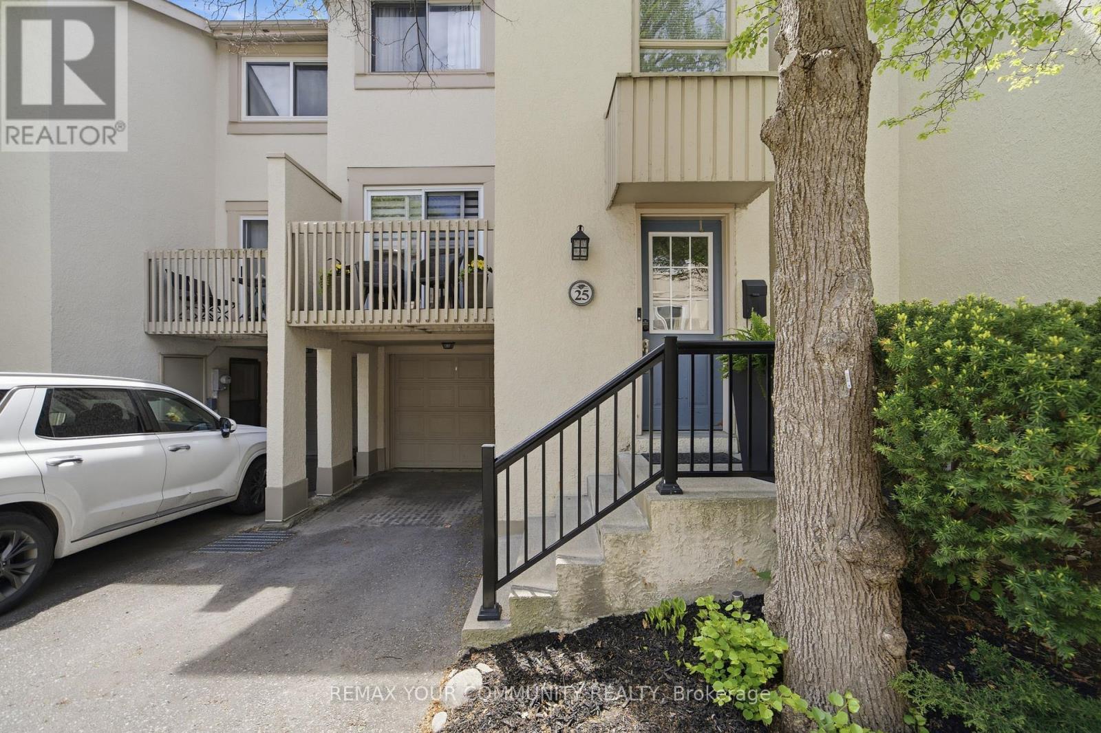 25 Cheryl Shepway Crescent, Toronto, Ontario  M2J 4R5 - Photo 2 - C13428314