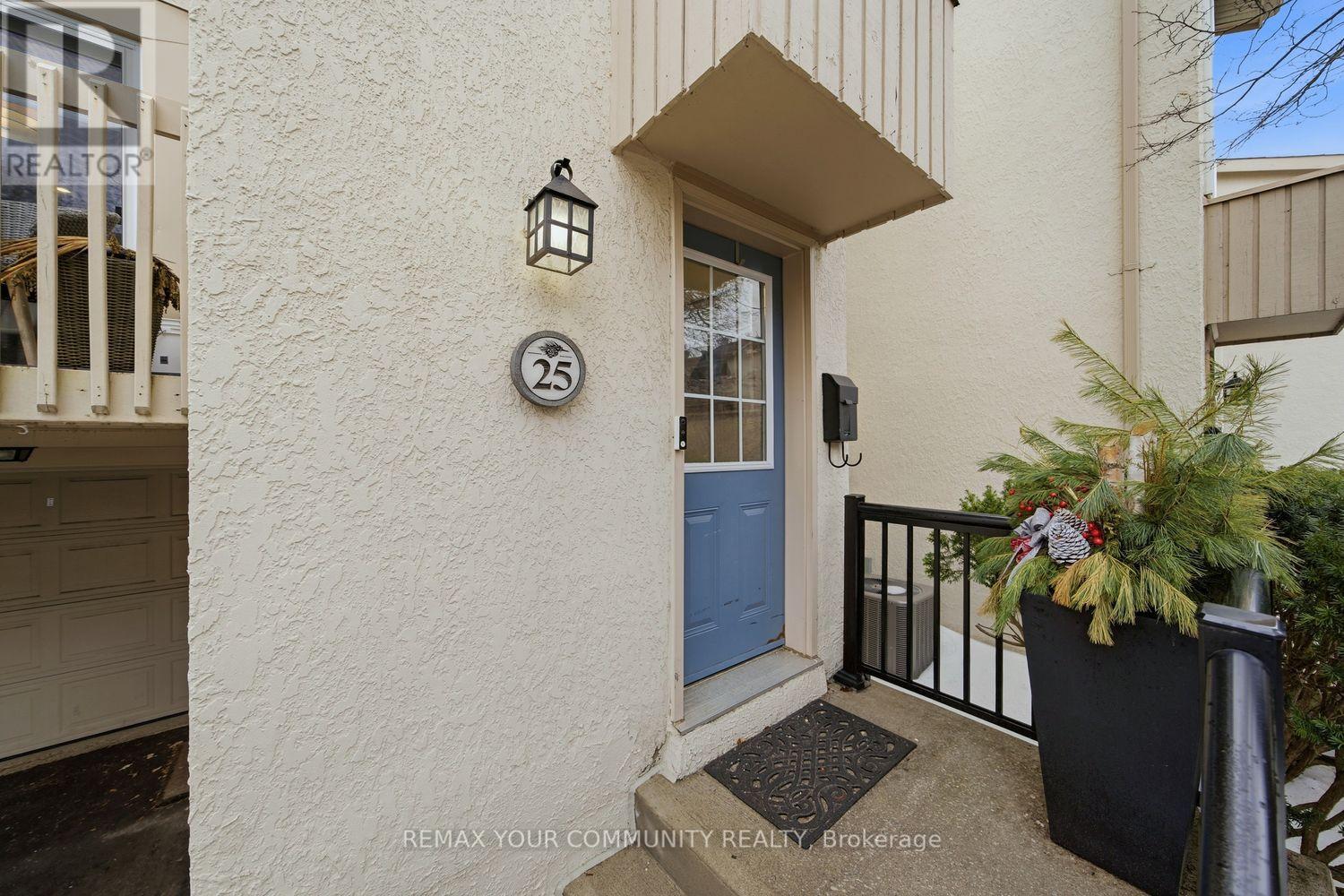 25 Cheryl Shepway Crescent, Toronto, Ontario  M2J 4R5 - Photo 3 - C13428314