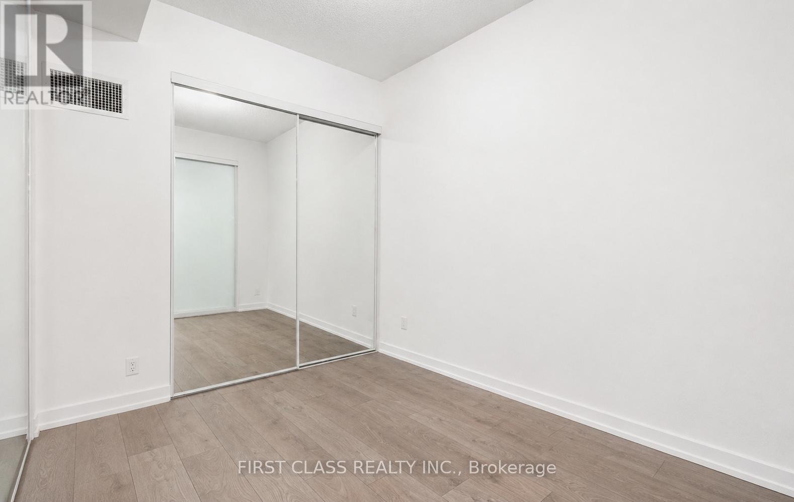 623 - 297 College Street, Toronto, Ontario  M5T 0C2 - Photo 8 - C13428344