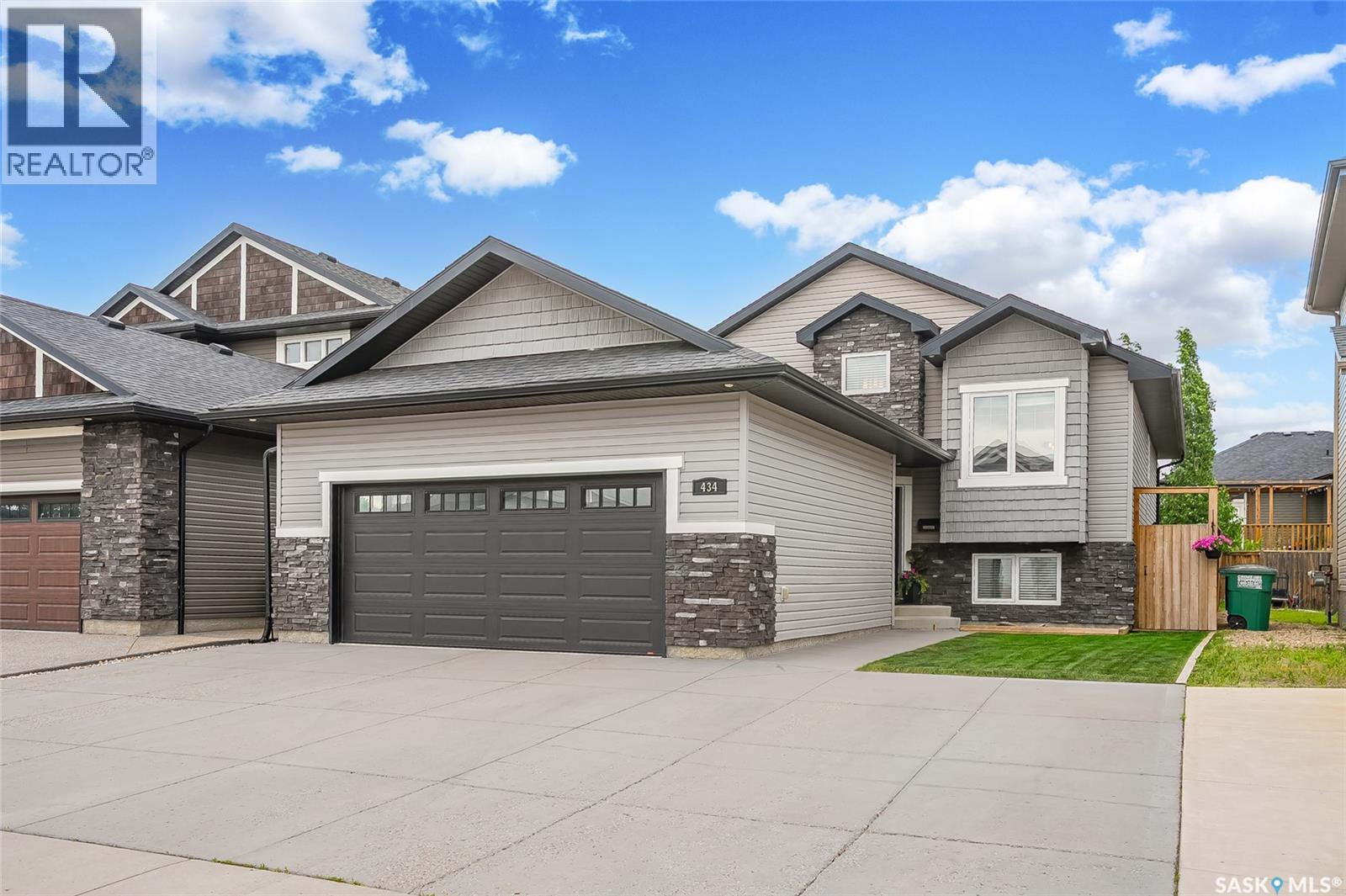 434 Langlois WAY, Saskatoon, Saskatchewan