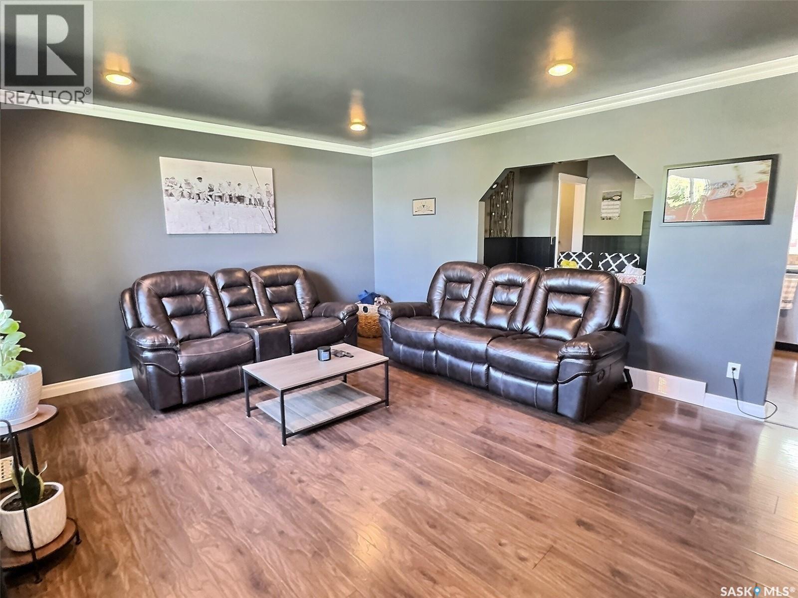 211 Duncan Road, Estevan, Saskatchewan  S4A 0A3 - Photo 7 - SK038864