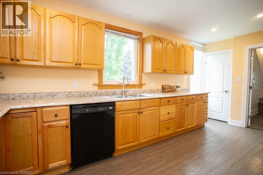 39 Centre Street, Woodstock, Ontario  N4S 3X6 - Photo 17 - 40837322
