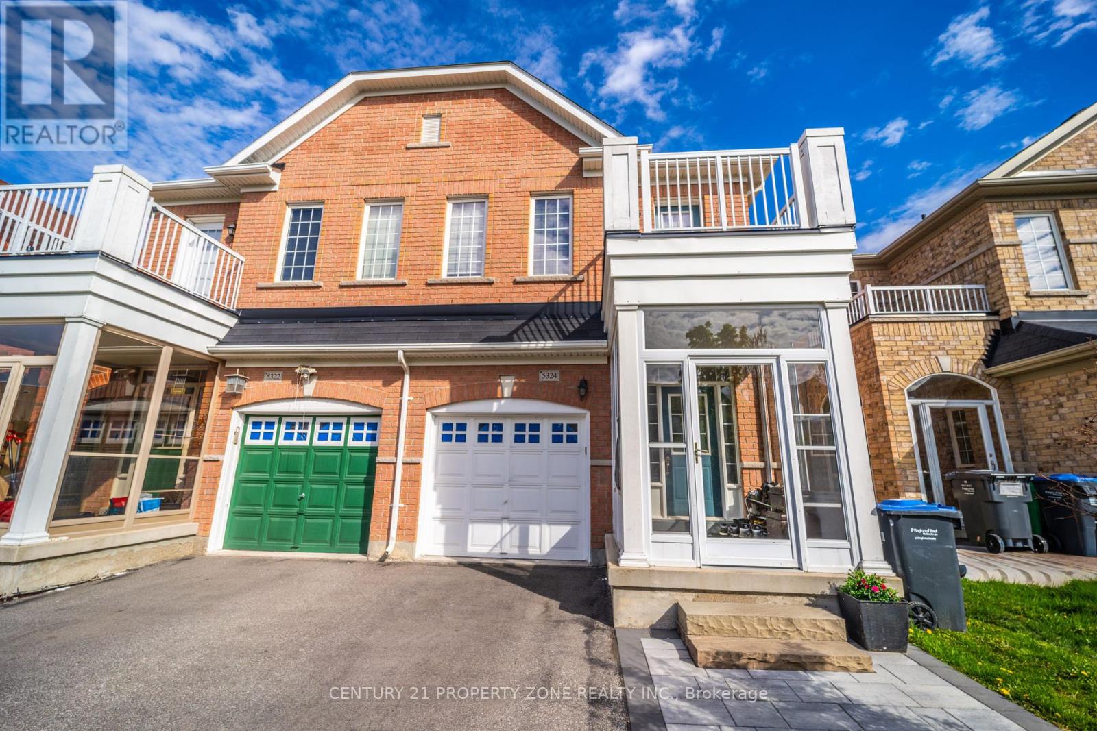 5324 Bellaggio Crescent, Mississauga, Ontario  L5V 0C9 - Photo 2 - W13428282