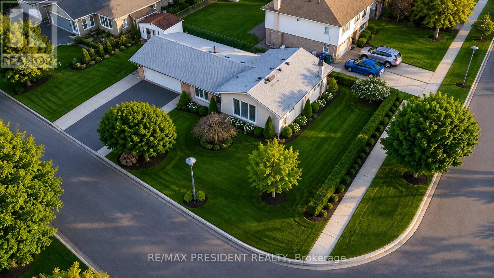 2 JEROME CRESCENT, Brampton, Ontario