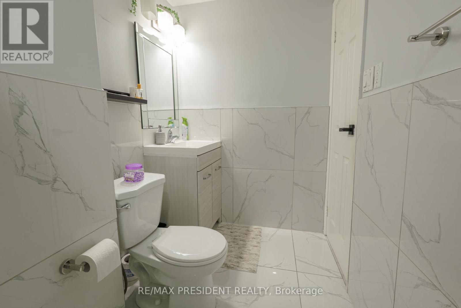 2 Jerome Crescent, Brampton, Ontario  L6S 2H1 - Photo 26 - W13428318