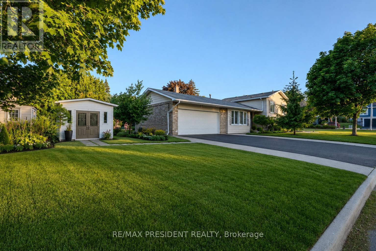 2 Jerome Crescent, Brampton, Ontario  L6S 2H1 - Photo 5 - W13428318