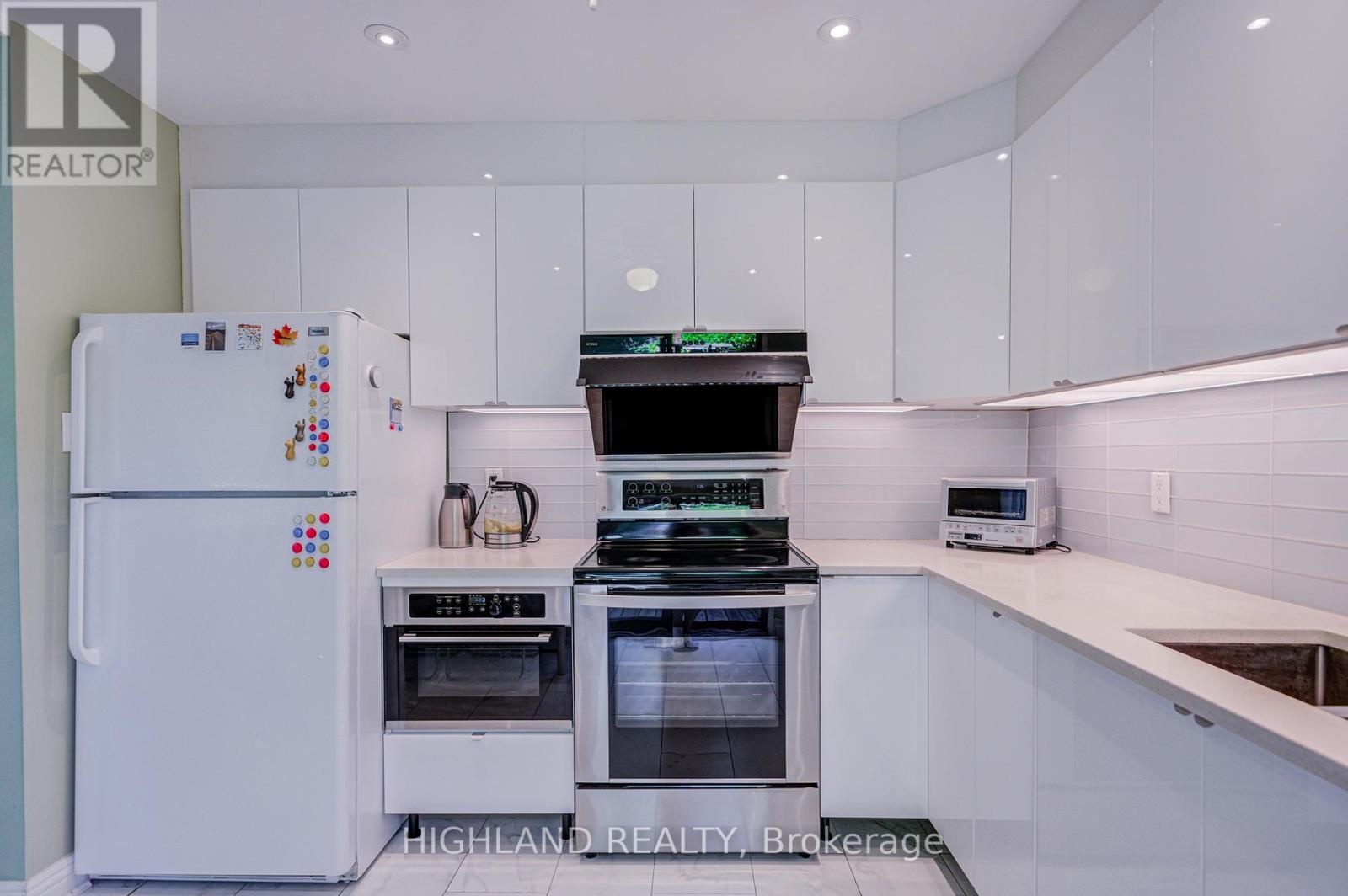 6937 Harris Road, Mississauga, Ontario  L5N 4Z1 - Photo 20 - W13428324
