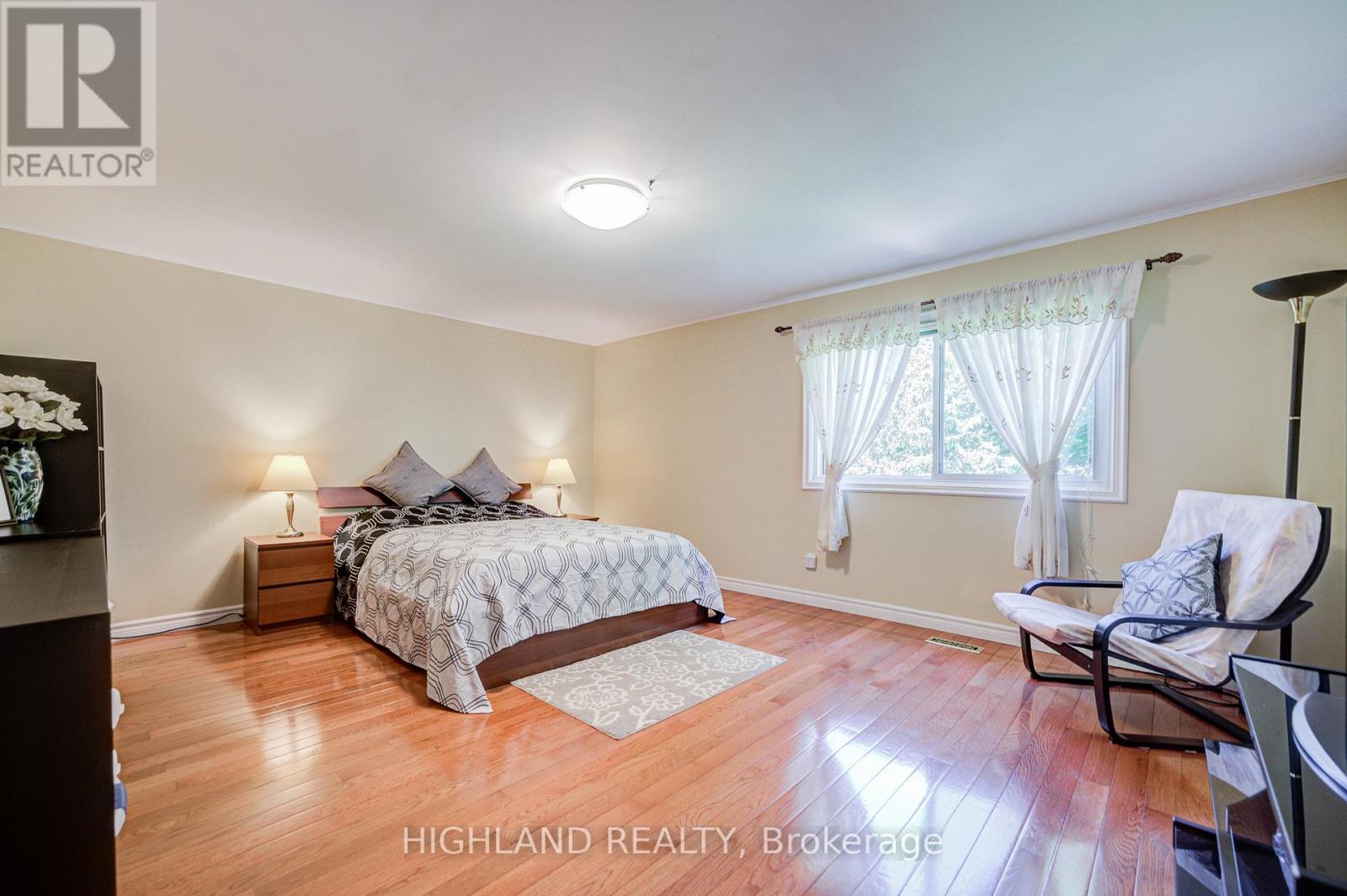 6937 Harris Road, Mississauga, Ontario  L5N 4Z1 - Photo 22 - W13428324