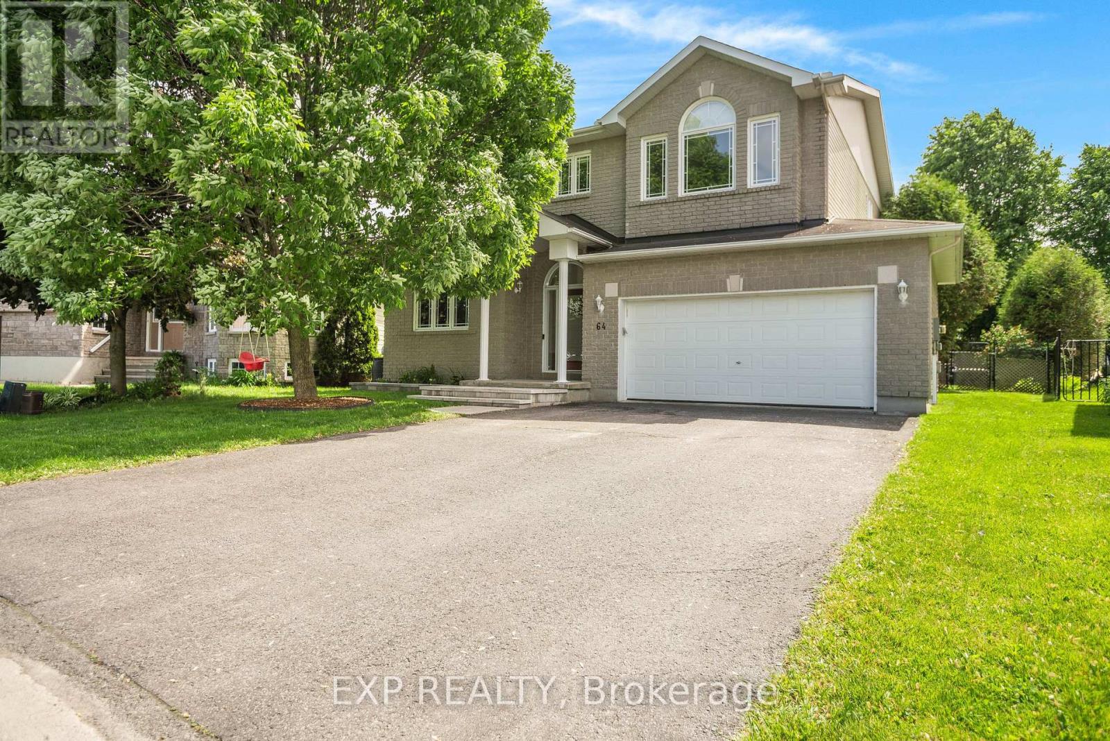 64 RADISSON DRIVE, Russell, Ontario