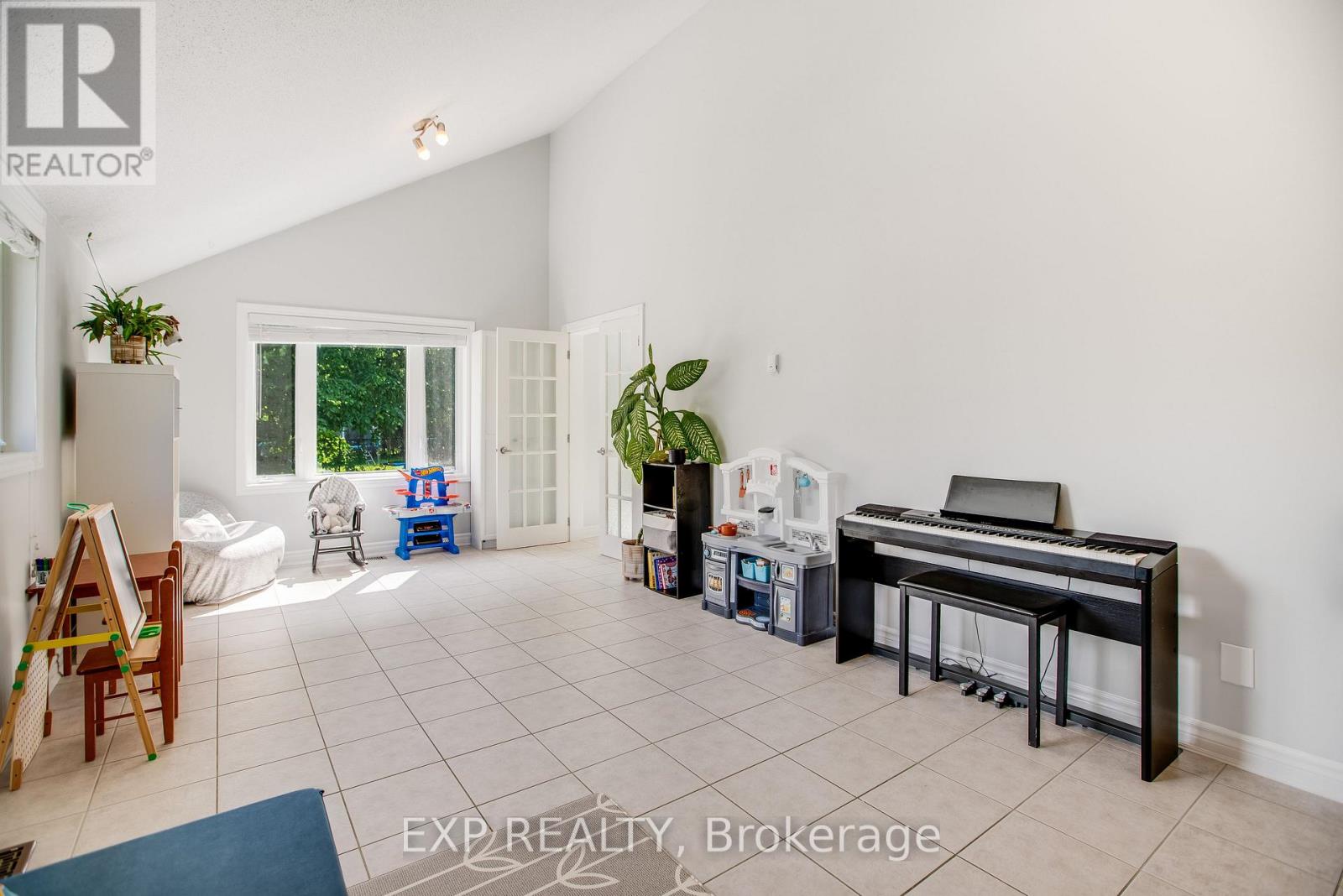 64 Radisson Drive, Russell, Ontario  K0A 1W0 - Photo 21 - X13428396