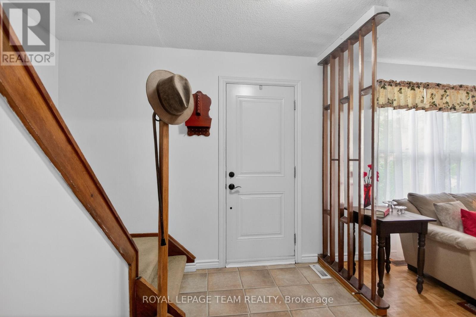 71 Dallaire Crescent, Ottawa, Ontario  K0A 2Z0 - Photo 4 - X13428426