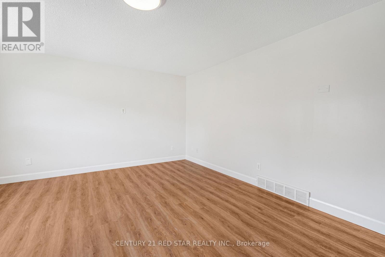 26a Helene Crescent, Waterloo, Ontario  N2L 5E5 - Photo 5 - X13422258