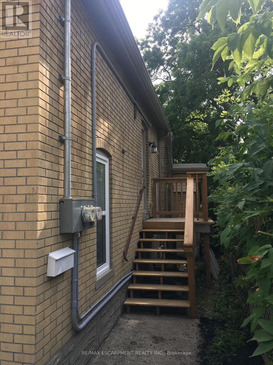 2 - 109 Waterloo Street, Kitchener, Ontario  N2H 3V5 - Photo 10 - X13428370