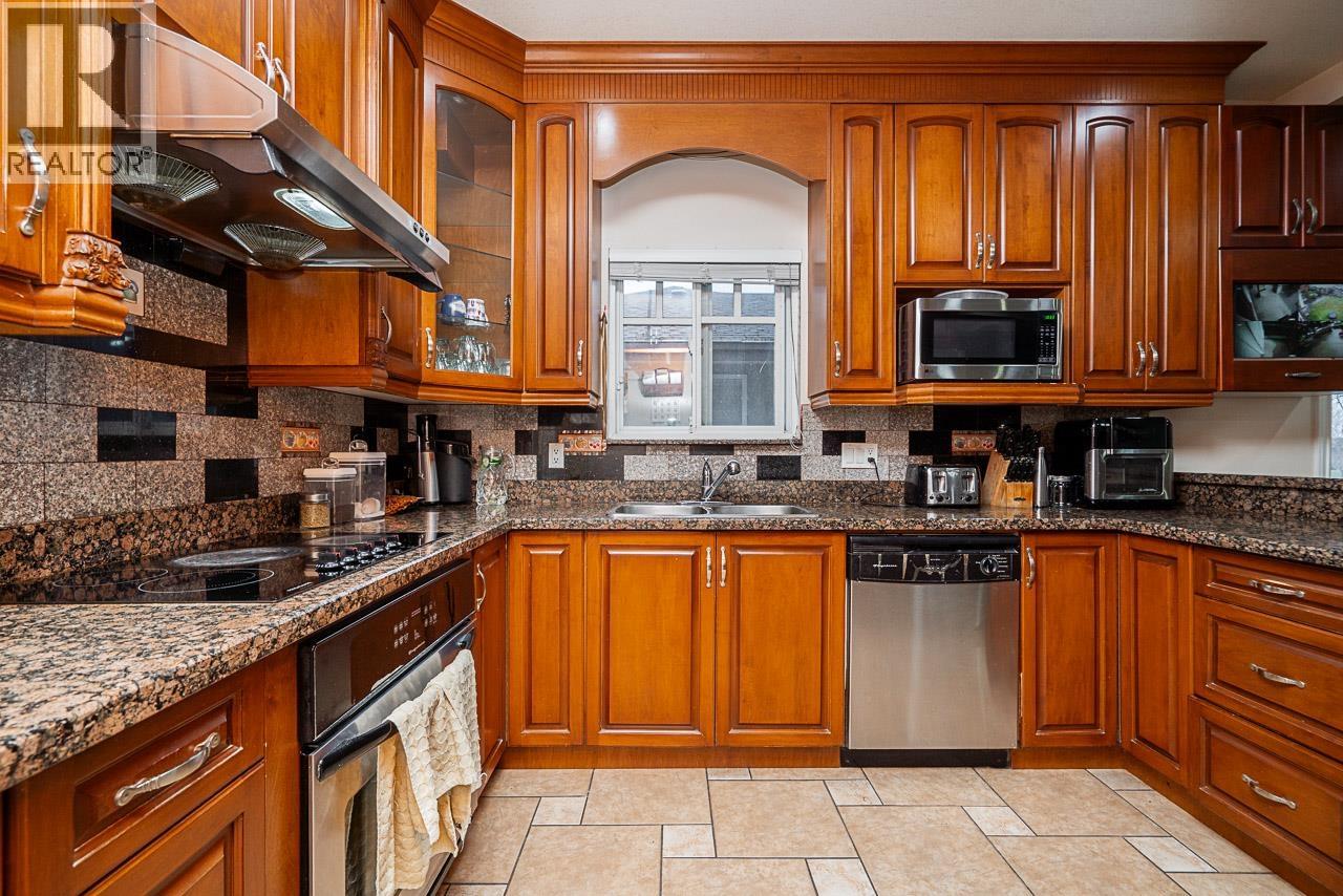 528 Sixteen Street, New Westminster, British Columbia  V3M 4R3 - Photo 14 - R3133671